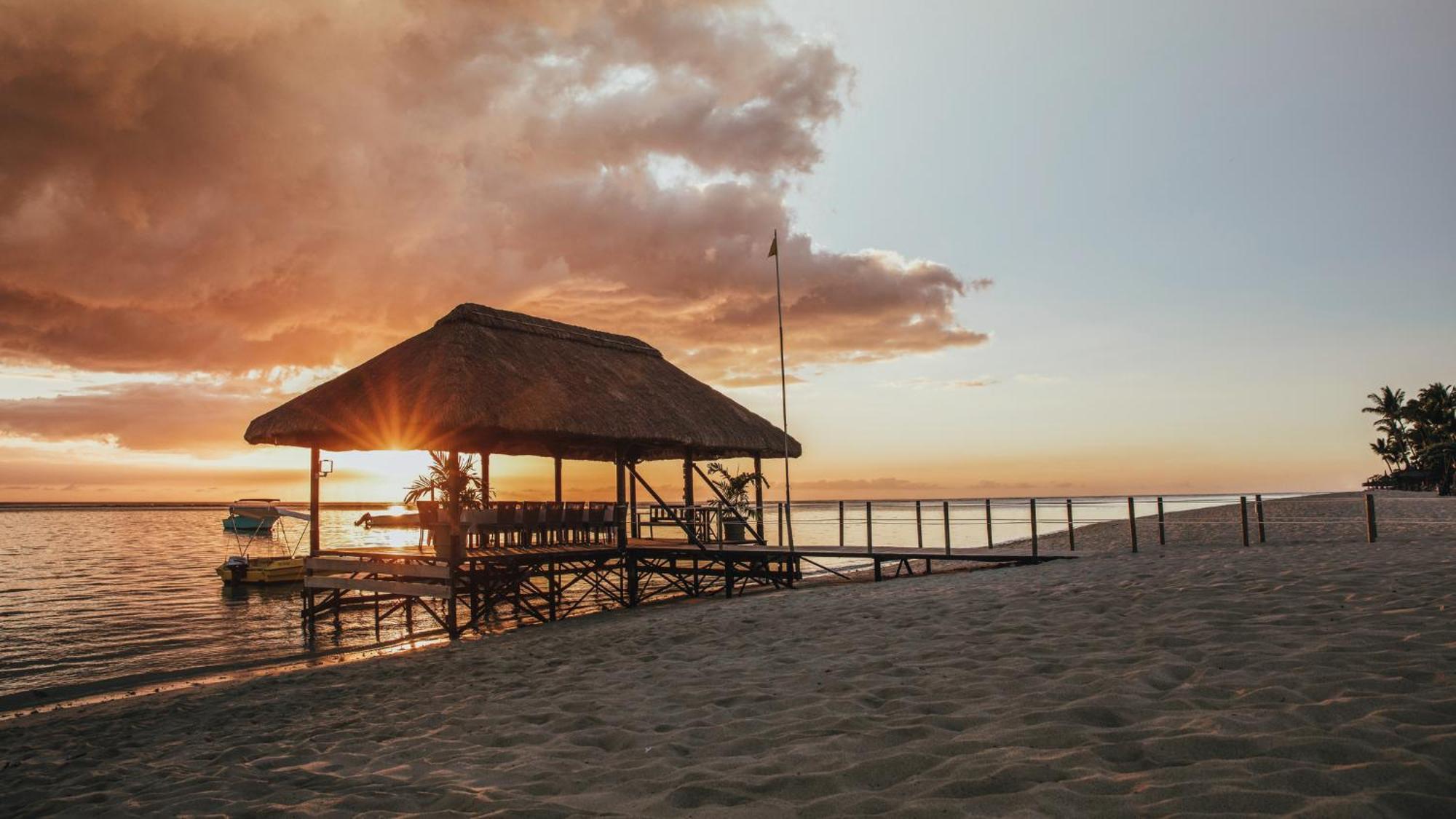 La Pirogue Mauritius Hotel Flic en Flac Exterior photo
